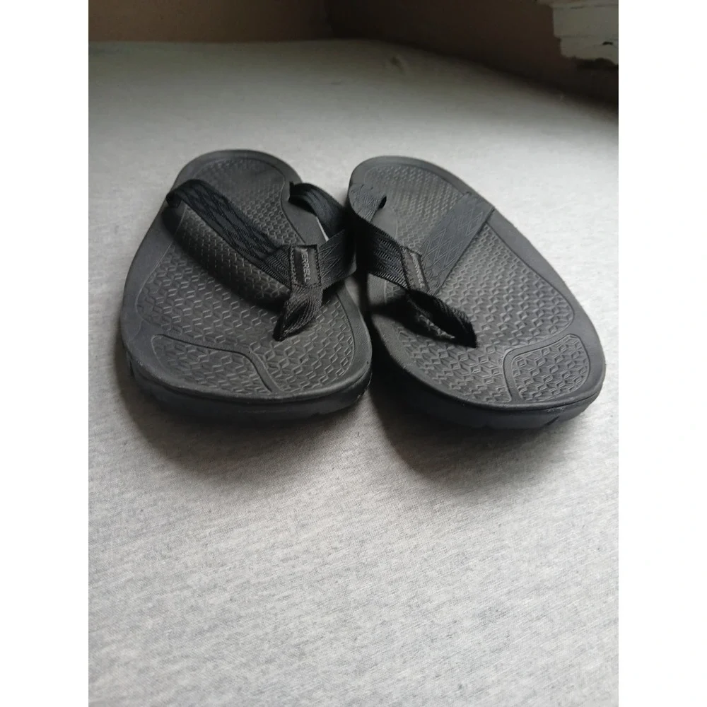 Merrell Sandals Mens 13 Breakwater Flip Vibram Outdoor Casual Comfort Slip On